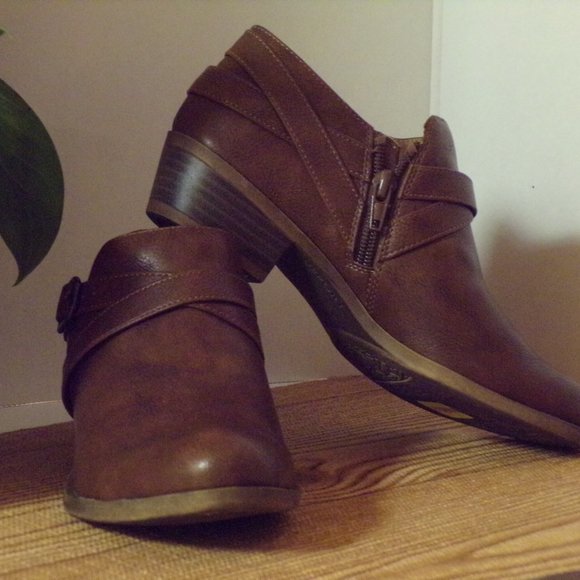 WITH MEMORY FOAM - Picture 4 of 9